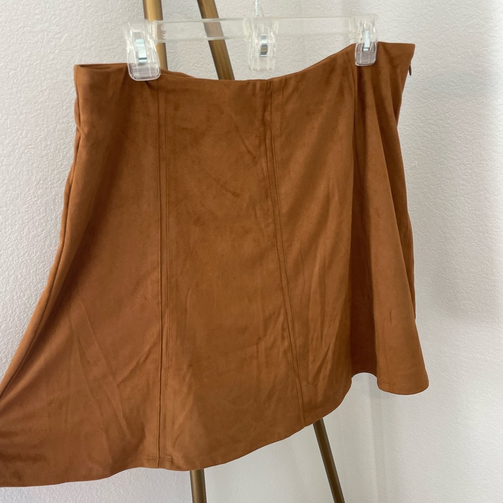 Loft NWT Size 12 Suede Skirt